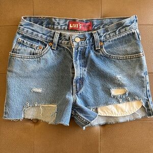 Reworked Levi's Relaxed Fit 550 Women's 29